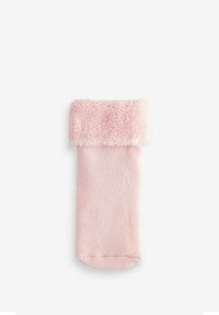 Rosa strumpa med en texturerad, fluffig kant. Huvudpartiet har en slät stickad design som smalnar av till en rund tå.