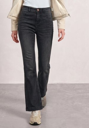 Street One, HIGH-RISE BOOTCUT JEANS IN A SLIM FIT - Bootcut jeans - black washed