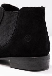 Tamaris Botines bajos - black