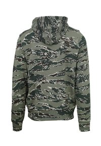 Felpa con cappuccio a maniche lunghe con un motivo mimetico a strisce tigre verde, nero e grigio, vista dal retro.