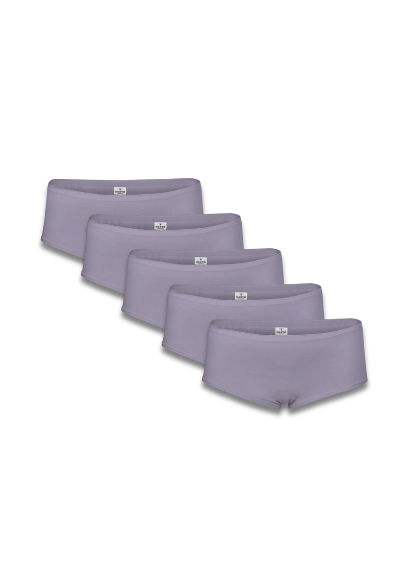 Vijf paren lavendelkleurige boyshort onderbroeken van stof met een gladde textuur en een eenvoudig ontwerp, voorzien van een logolabel op de tailleband.