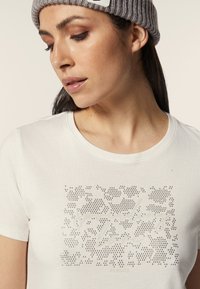 Freddy COMFORT FIT CON GRAFICA COMPOSTA DA STRASS - Camiseta estampada - bianco