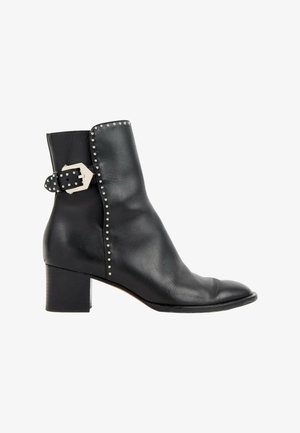 Givenchy, Bottines de cowboy / motard - black
