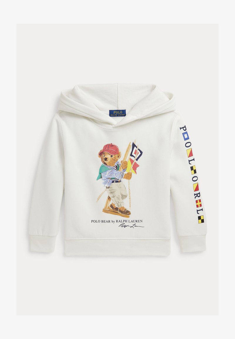 Λευκό φούτερ με κουκούλα που απεικονίζει μια αρκούδα με κόκκινο καπέλο να κρατά ναυτικά σημαίες, με το κείμενο "POLO RALPH LAUREN" και πολύχρωμα σχέδια σημαιών στο μανίκι.