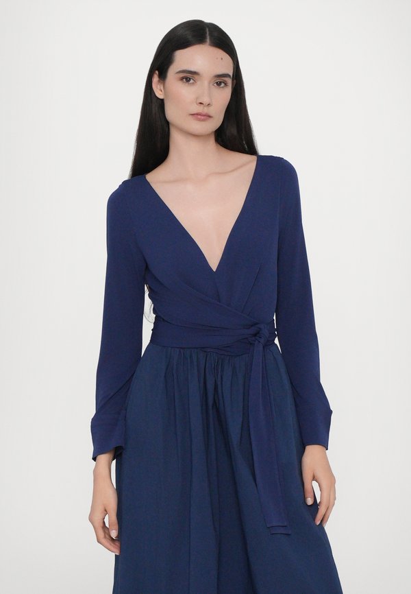 BALLERINA WRAP DRESS - Day dress3