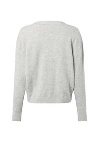 Jasnoszary, oversized sweter o miękkiej fakturze, z szerokim dekoltem w łódkę i długimi rękawami. Żebrowane mankiety i dół dodają subtelnych detali.