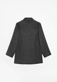 Blazer gris foncé à manches longues avec un tissu subtilement texturé, présenté de dos sur un fond blanc uni.