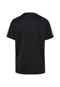 Zwart sportief T-shirt met korte mouwen, voorzien van contrasterende witte accenten langs de schouders. Gemaakt van gladde, lichte materialen.