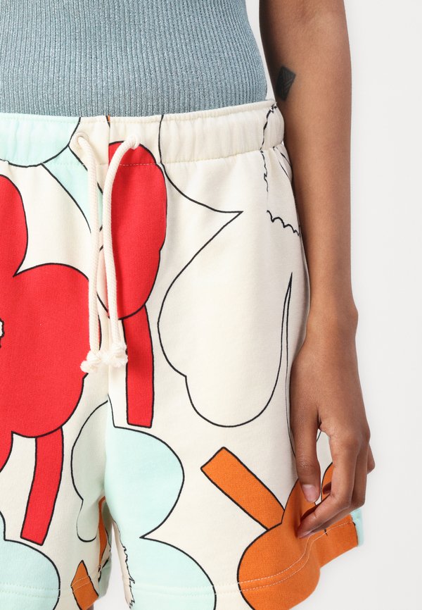 MIKSAUS PIIRTO UNIKKO - Shorts4