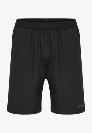 Zwarte sportshorts met een elastische tailleband, gemaakt van een gladde, lichte stof en voorzien van een geborduurd logo aan de rechter onderkant.