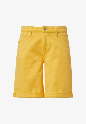 Kollased denim lühikesed püksid rulliäärega, klassikalise viie tasku disainiga ja metallnööbiga kinnitamine. Sile tekstuur, ilma mustriteta.