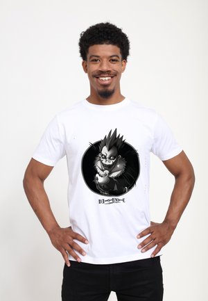 - T-shirt z nadrukiem