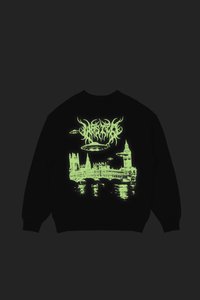 Svart genser med en glow-in-the-dark grafikk av Londons skyline, inkludert Big Ben, med et abstrakt, virvlende design over.