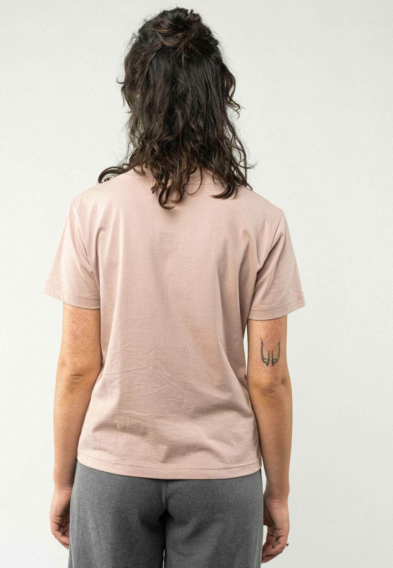 Damen T-Shirts | Melawear KHIRA T-Shirt basic rose/rosa - CE23374 Damen T-Shirts | Melawear KHIRA T-Shirt basic rose/rosa - CE23374