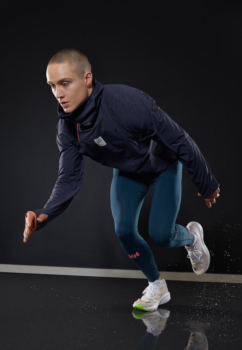 Herren Shirts | Puma RUN FIRST MILE JACKET Laufjacke parisian night/dunkelblau - TL10180 Herren Shirts | Puma RUN FIRST MILE JACKET Laufjacke parisian night/dunkelblau - TL10180