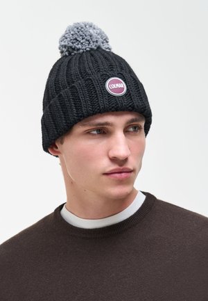 Colmar Originals, COLMAR ORIGINALS UNISEX RIB-KNIT HAT WITH POM-POM - Muts - black