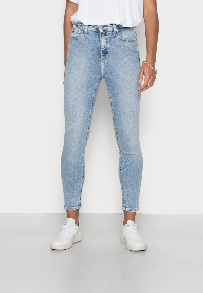 Calvin Klein Jeans HIGH RISE SKINNY ANKLE - Calças de ganga de corte skinny - denim light