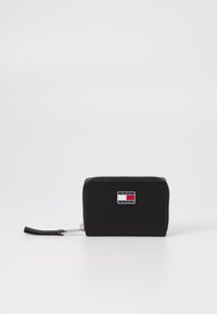 Seleccionado, black