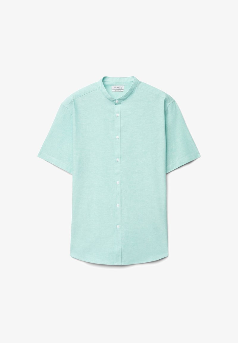 Kurzärmeliges, hellgrünes Hemd zum Knöpfen mit Mandarin-Kragen, aus leichtem Stoff gefertigt.