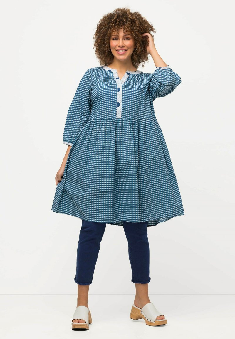 Ulla Popken RUFFLED GINGHAM  - Hverdagskjole - blue
