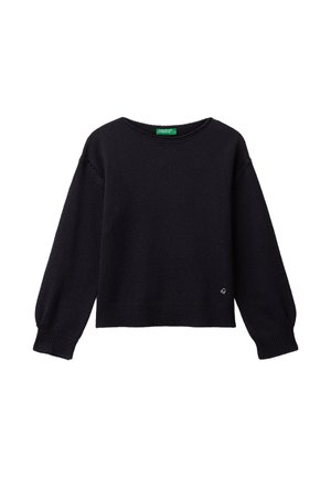 - Sweter