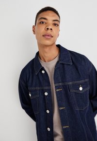 Only & Sons ONSJUST BOX JACKET - Jeansjakke - dark blue denim