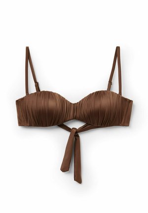 Bruine gerimpelde bikini-top met verstelbare banden en een gestrikt voordeel. Gemaakt van een gladde stof, met een gevormde pasvorm voor ondersteuning.