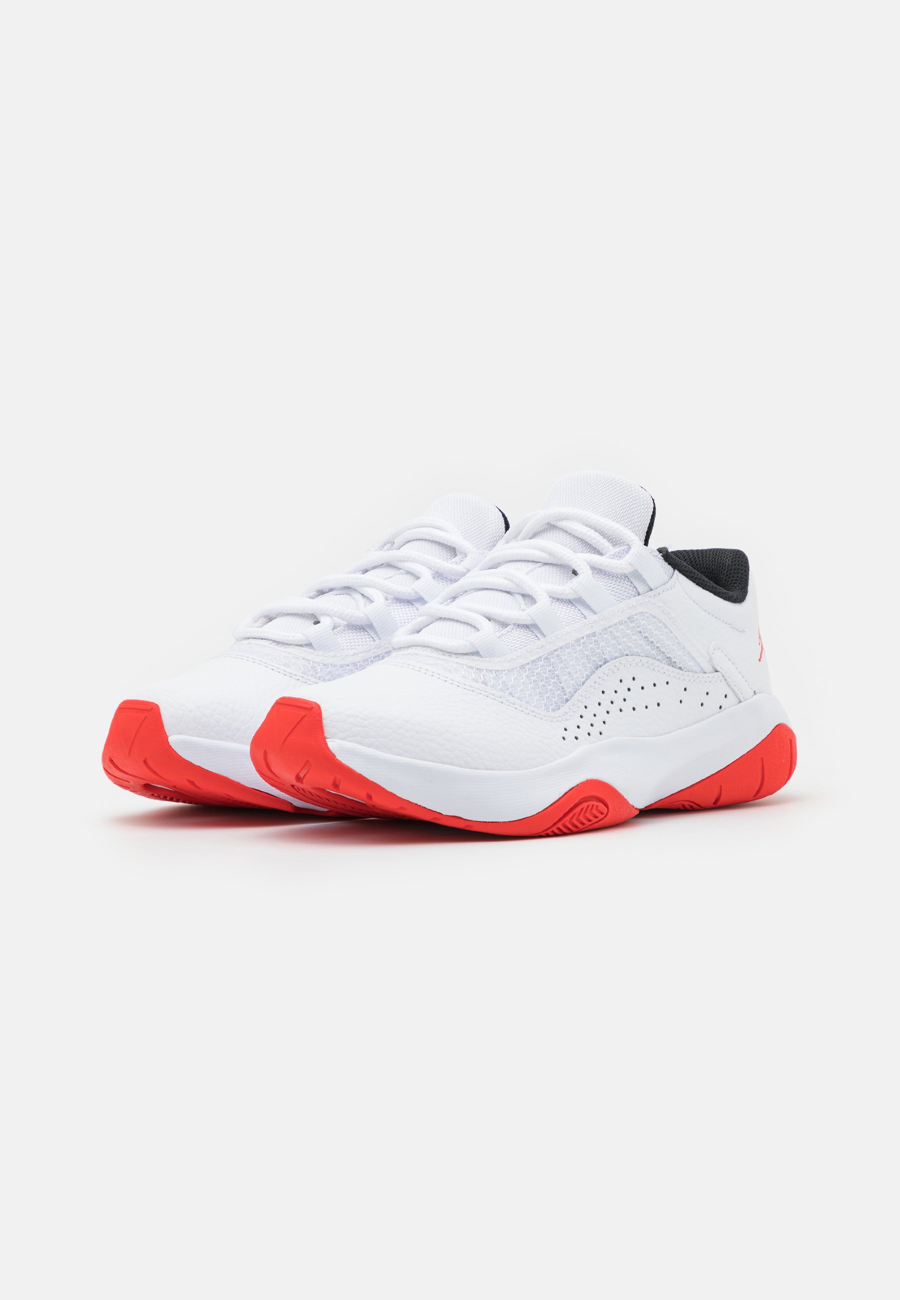 Jordan AIR 11 CMFT LOW UNISEX - Scarpe da basket - white/chile  red/black/bianco - Zalando.it
