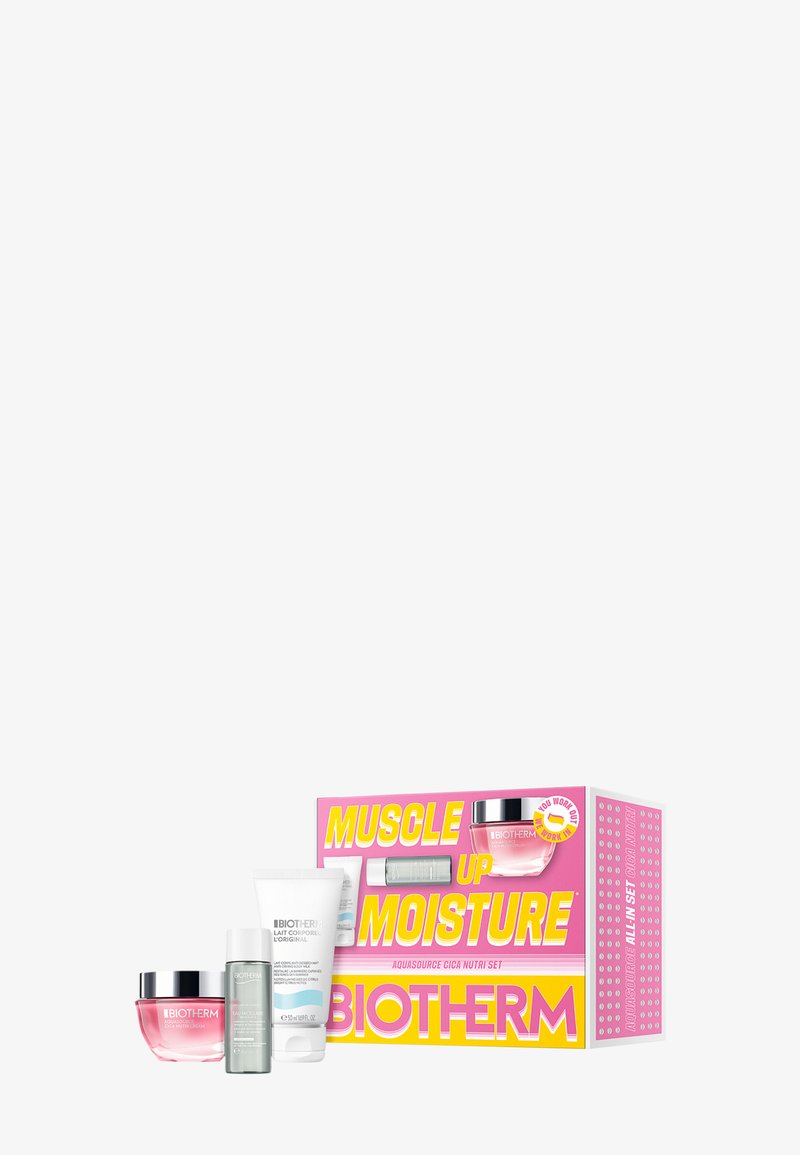 Ensemble de soins Biotherm Aquasource Cica Nutri avec pot de crème rose, flacon d'eau micellaire et lotion hydratante dans une boîte lumineuse rose et jaune.