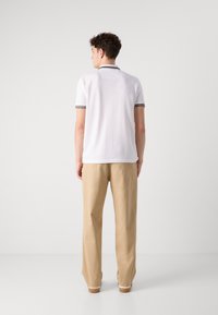 BOSS PADDY - Poloskjorter - open white