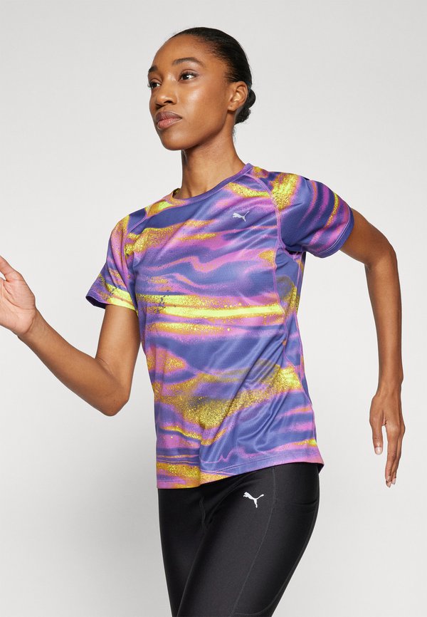 RUN VELOCITY TEE  - Sports T-shirt - wild berry2