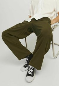 Jack & Jones Tréningruha alsók - dusty olive