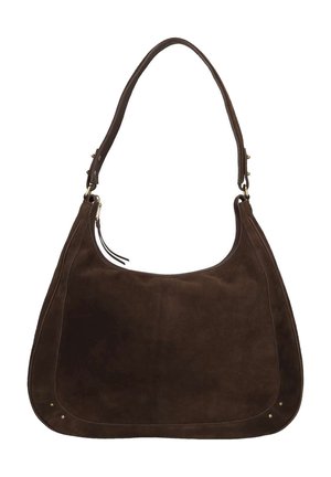 Bolso de hombro de ante marrón oscuro con una sola correa curvada y cierre con cremallera en la parte superior.