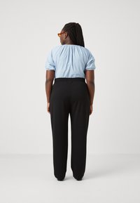 ONLY Carmakoma CARLAMA STRAIGHT - Kalhoty - black