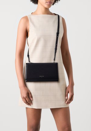 Patrizia Pepe BORSA - Borsa a tracolla - nero