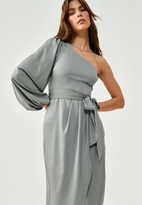 TUSSAH JAIDA - Vestito elegante - sage green