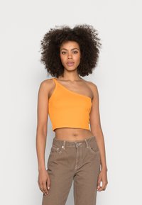 ONLY ONLRIKKE ONE SHOULDER TEE 2 PACK - Top - flame orange / white