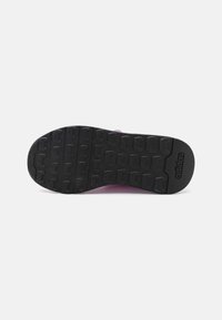 adidas Performance Scarpe da corsa su strada - lilac