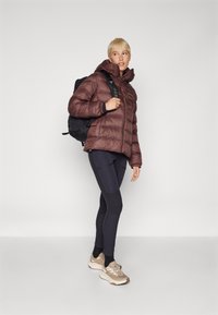 Berghaus EWDEN  - Vinterjakke - cedar brown