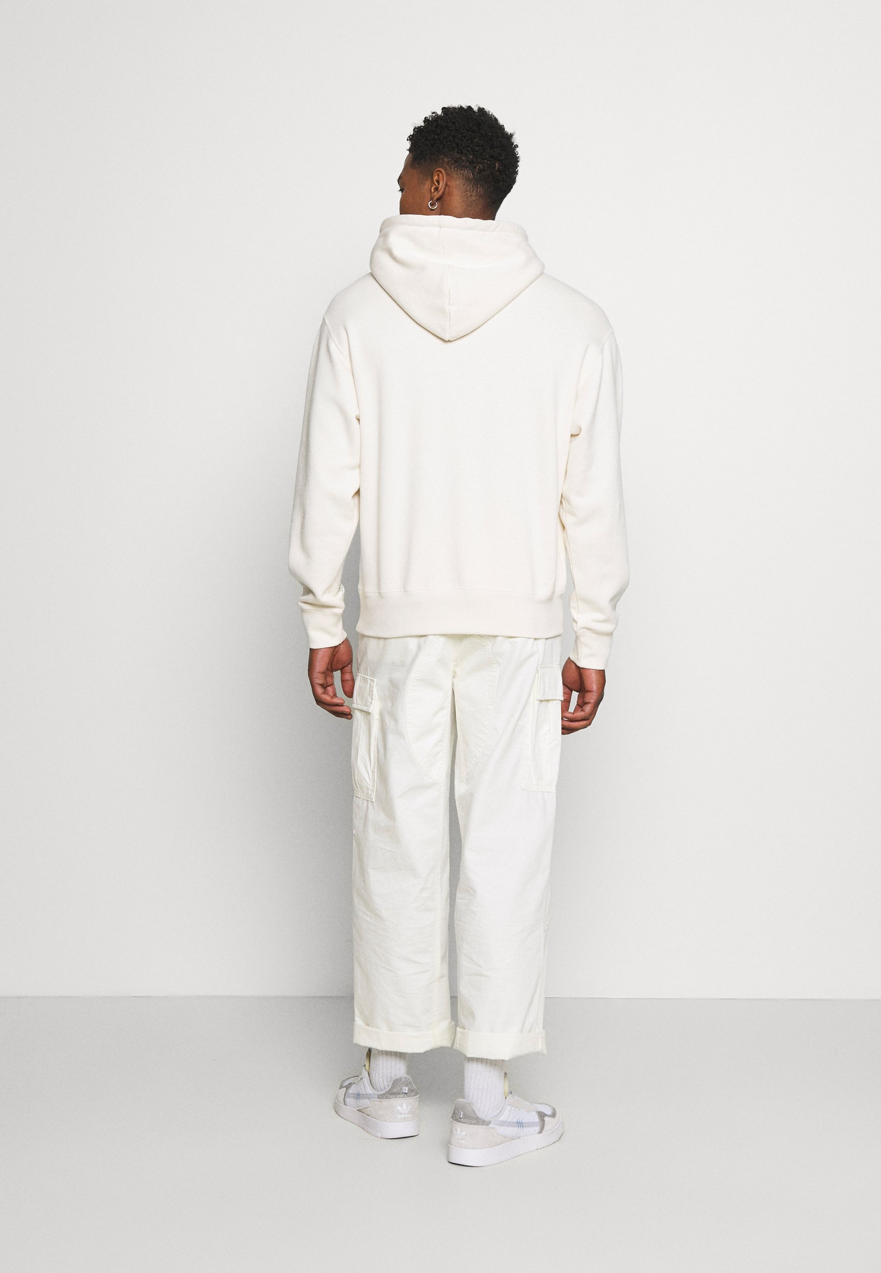 adidas Originals HOODIE HULK WALT DISNEY ORIGINALS - Sudadera -  off-white/crema - Zalando.es