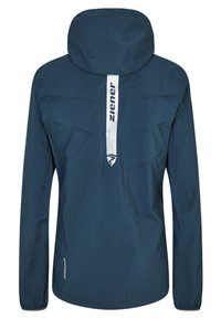 Giacca impermeabile blu navy con cappuccio. Presenta una striscia centrale bianca con logo, due tasche sul petto e polsini elasticizzati per una vestibilità aderente.