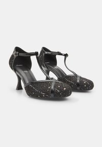 Bata Klasične pete - nero