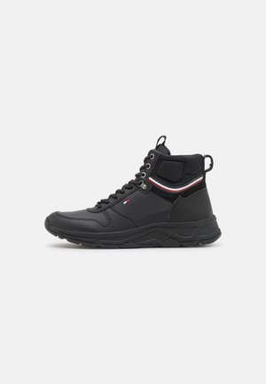 PREMIUM RUNNER HIGH BOOT - Bottines à lacets - black