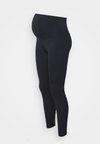 - Legginsy