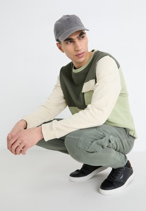 Pepe Jeans MARCUS CREW - Športni pulover - olive