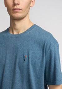 REVOLUTION APPLICATION - T-shirt basic - blue