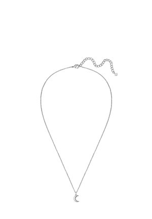 Delicado collar de cadena de plata con un pequeño colgante de luna creciente y un cierre ajustable.