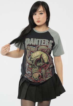 Paradiso Clothing PANTERA SERPENT SKULL RAGLAN - Print T-shirt - black