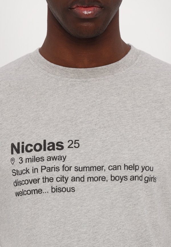 BISOUS AND BAGUETTES UNISEX - Print T-shirt4