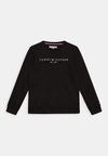ESSENTIAL UNISEX - Sweatshirt - black